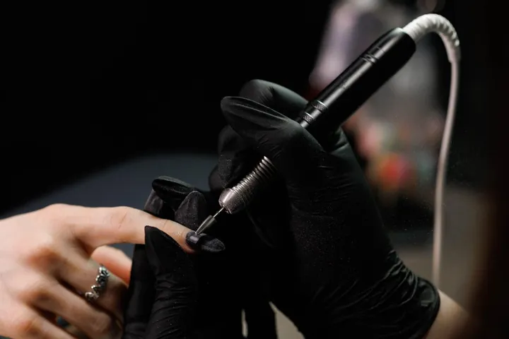 Nagelmodellage mit der Fräse